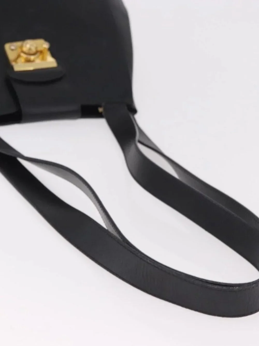 Salvatore Ferragamo Shoulder Bag Leather Black Gold Auth ka4956
